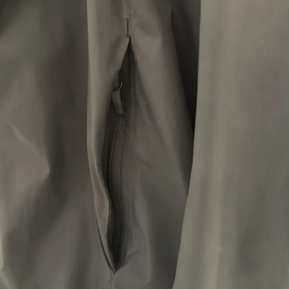 Arc’teryx Solano Jacket - Men’s Medium - Picture 5 of 6